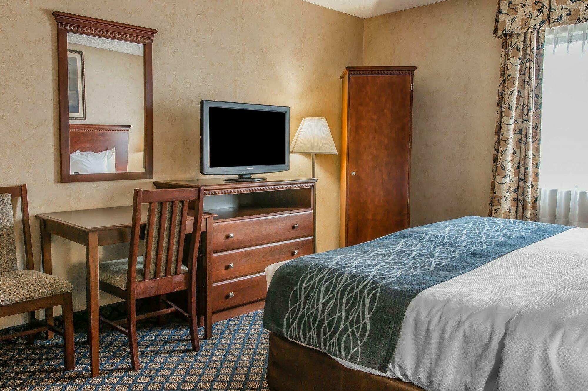 Quality Inn & Suites Coldwater Near I-69 Eksteriør bilde